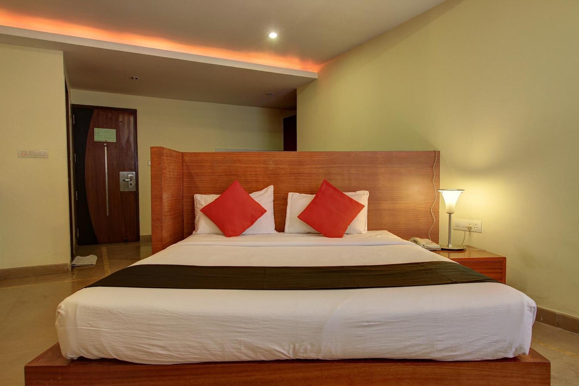 Townhouse Jp Residency Near Delhi Airport Hotel New Delhi Ngoại thất bức ảnh